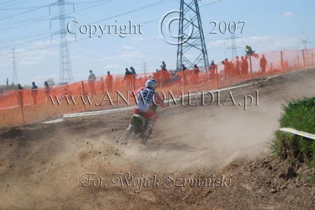 MOTOCROSS MISTRZOSTWA EUROPY w kl. 125 J. open Gdańsk 29.04.2007r.
www.ANWOMEDIA.pl