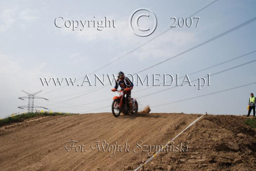 MOTOCROSS MISTRZOSTWA EUROPY w kl. 125 J. open Gdańsk 29.04.2007r.
www.ANWOMEDIA.pl