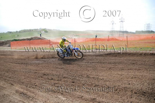 MOTOCROSS MISTRZOSTWA EUROPY w kl. 125 J. open Gdańsk 29.04.2007r.
www.ANWOMEDIA.pl