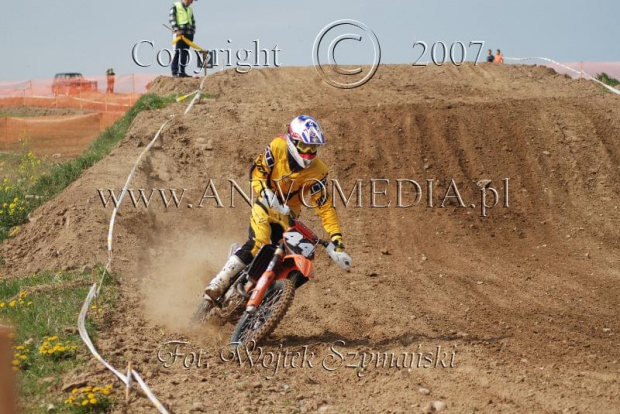 MOTOCROSS MISTRZOSTWA EUROPY w kl. 125 J. open Gdańsk 29.04.2007r.
www.ANWOMEDIA.pl