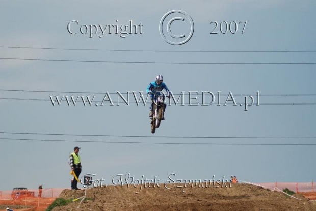 MOTOCROSS MISTRZOSTWA EUROPY w kl. 125 J. open Gdańsk 29.04.2007r.
www.ANWOMEDIA.pl