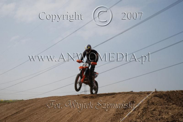 MOTOCROSS MISTRZOSTWA EUROPY w kl. 125 J. open Gdańsk 29.04.2007r.
www.ANWOMEDIA.pl