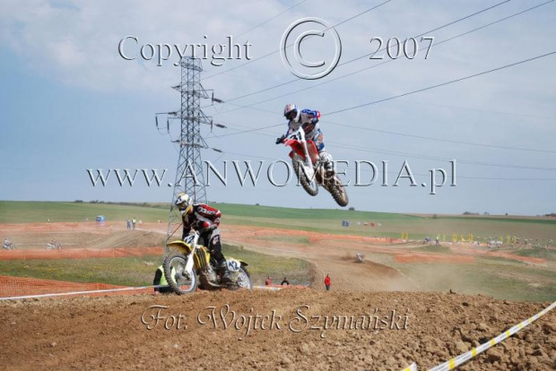 MOTOCROSS MISTRZOSTWA EUROPY w kl. 125 J. open Gdańsk 29.04.2007r.
www.ANWOMEDIA.pl