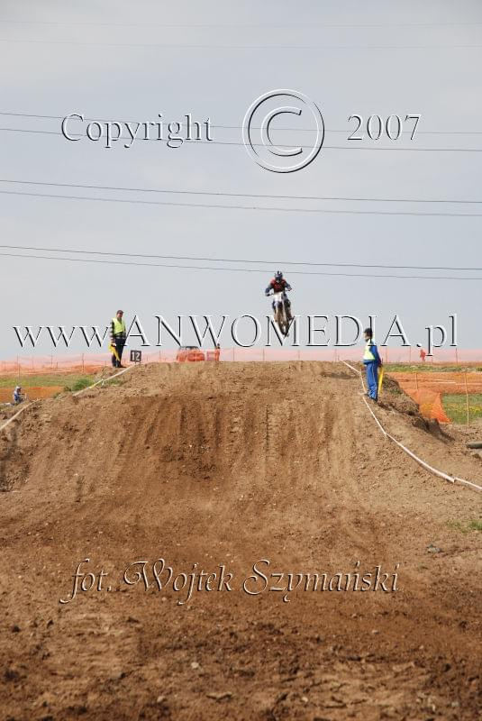 MOTOCROSS MISTRZOSTWA EUROPY w kl. 125 J. open Gdańsk 29.04.2007r.
www.ANWOMEDIA.pl