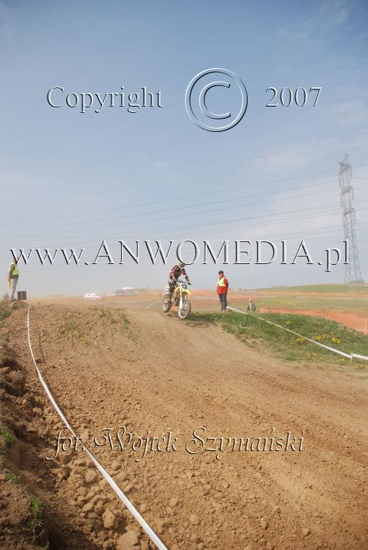 MOTOCROSS MISTRZOSTWA EUROPY w kl. 125 J. open Gdańsk 29.04.2007r.
www.ANWOMEDIA.pl