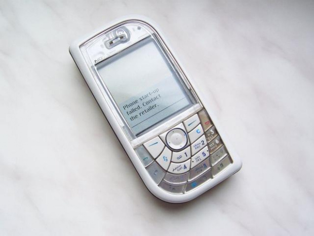 Nokia 7610