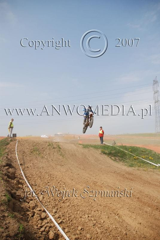 MOTOCROSS MISTRZOSTWA EUROPY w kl. 125 J. open Gdańsk 29.04.2007r.
www.ANWOMEDIA.pl