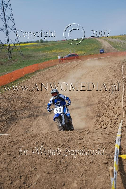 MOTOCROSS MISTRZOSTWA EUROPY w kl. 125 J. open Gdańsk 29.04.2007r.
www.ANWOMEDIA.pl