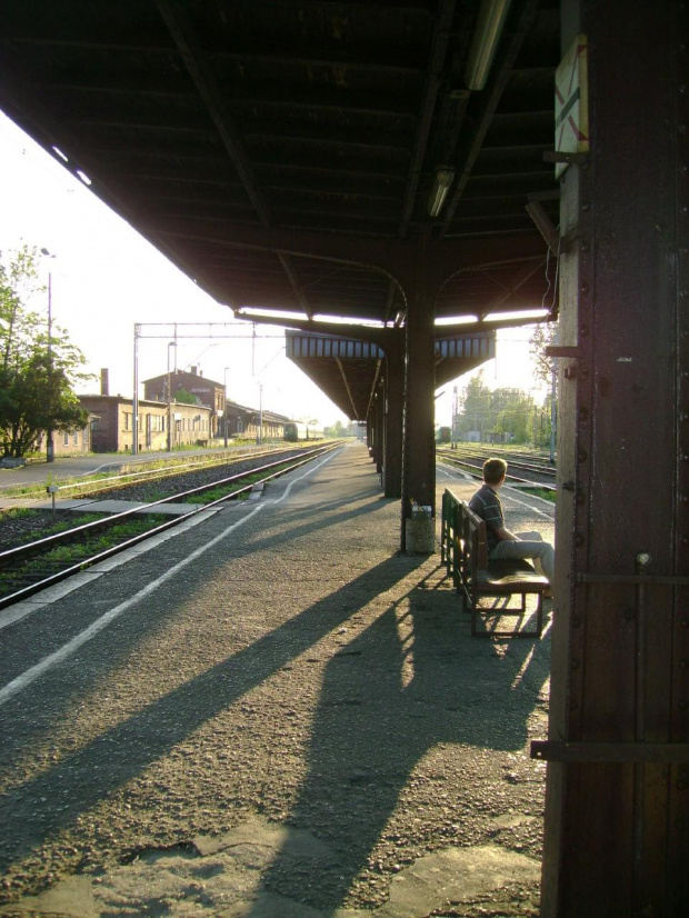 Peron II dworca kolejowego w Zielonej Górze