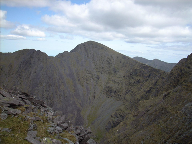 Carrantuohill (1039m.n.p.m.)- najwyższy szczyt Irlandii.