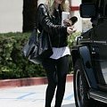 Ashley shopping in Beverly Hills-paparazzi kwiecień 2007