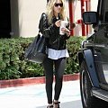 Ashley shopping in Beverly Hills-paparazzi kwiecień 2007