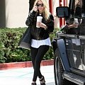 Ashley shopping in Beverly Hills-paparazzi kwiecień 2007