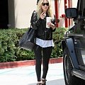 Ashley shopping in Beverly Hills-paparazzi kwiecień 2007