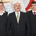 Uroczystość rozdania świdectw ukończenia szkoły była okazją do wręczenia nagród w konkursach organizowanych nie tylko na terenie szkoły. Na zdjęciach laureaci OWiUR-u, Konkursu Motoryzacyjnego oraz Turnieju Warcaby #Sobieszyn #Brzozowa
