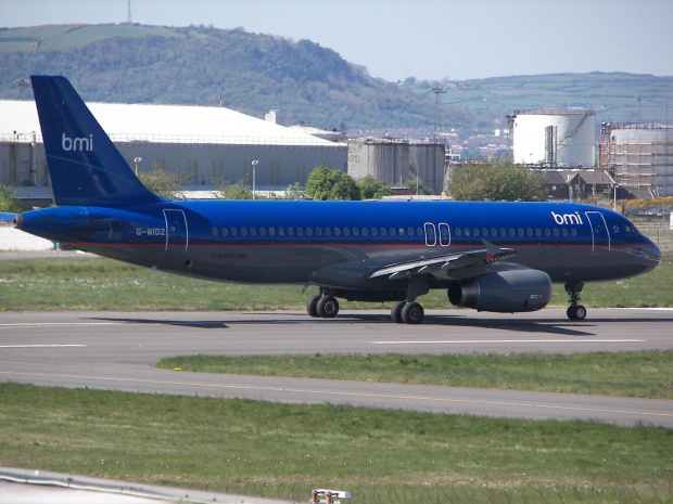 A320-200 taxi to rwy 04 Linia BMI
destination London-Heathrow mekka wszystkich Spoterow
ready for take off #samolot