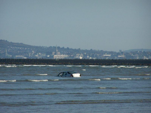 Dublin-brak miejsc parkingowych,niektórzy zapominają o przypływie #Dublin