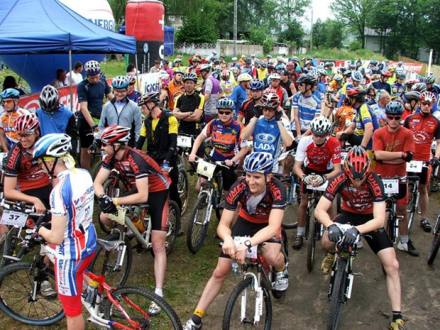 Maraton MTB-TUR 2006 Janowice Wielkie -start