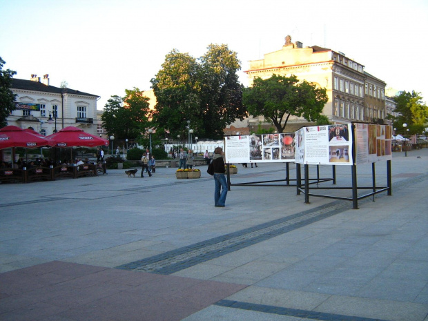 Plac Konstytucji
Radom, wiosna 2007 #Radom