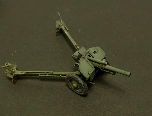 Haubica 122 mm
skala 1/72
PST