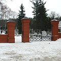 Brama cmentarza parafialnego #Puławy #grób #groby #mogiła #mogiły #cmentarz #nekropolia