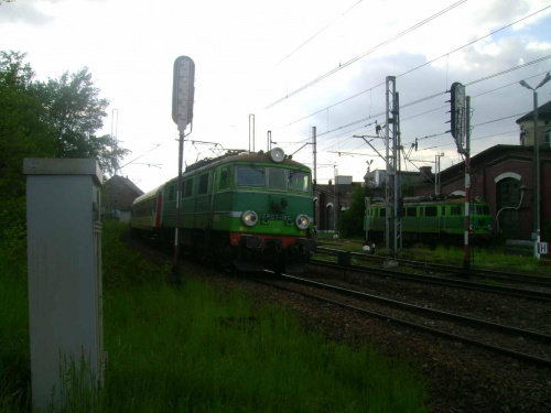 EP 07-185 #katowice #lokomotywownia #EP07