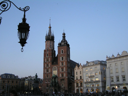 Kościół Mariacki i Rynek Główny w Krakowie.