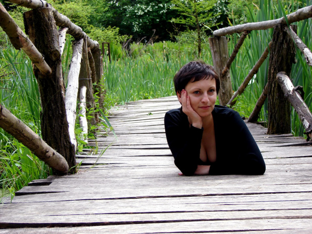 #frieda #Madzia #kobieta #dziewczyna #Przemyśl #Arboretum #Park #Ogród #podkarpacie #natura #most #kładka