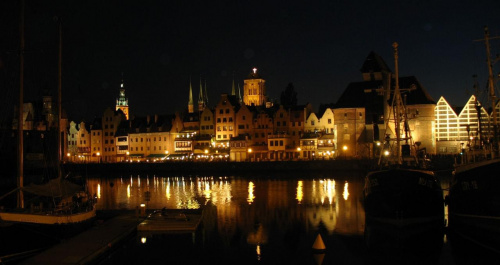 Gdańsk nocą #Gdańsk #miasta #noc #nocą #MiastaWNocy #GdańskNocą