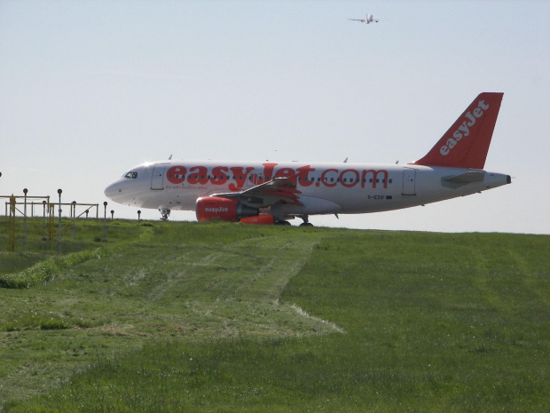 AirbusA319-111 lini Easyjet