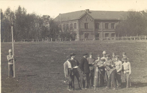 Zdjęcia udostępnione przez Leszka Wojciechowskiego syna Wiktora- nauczyciela ogrodnictwa w szkole na Brzozowej w latach 1913-1914 #Sobieszyn #Brzozowa #WiktorWojciechowski #LeszekWojciechowski