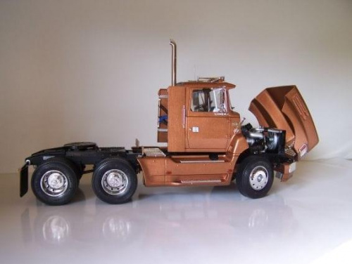 Ford LTLA 9000