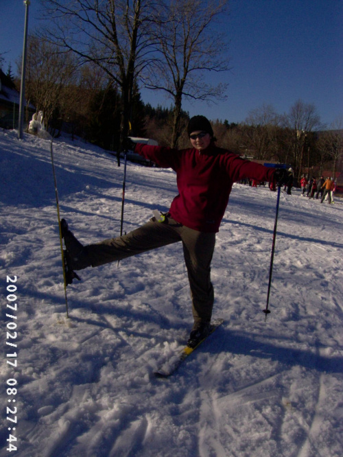 narciarskie akrobacje w moim wykonaniu
...moze jakies komentarze do tych zdjęc?