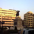 Cairo - pomnik w srodmiesciu