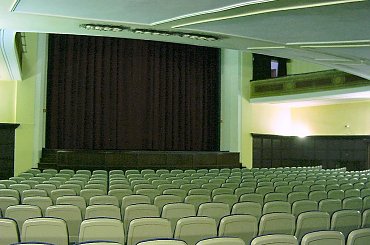 parter widowni Neptuna #kino #gdańsk #neptun #helikon #kameralne #projekcja #projektor #kinotechnika #kinooperator