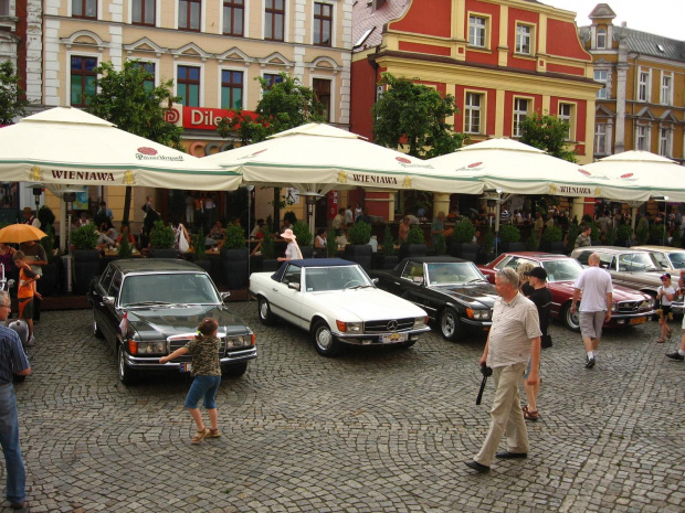 Zdjęcia ze Zjazdu Klasycznych i Zabytkowych Mercedesów - Leszno, 09.06.2007 #Mercedes #Benz #klasyk #samochód #auto #automobil #klub #rynek #Leszno