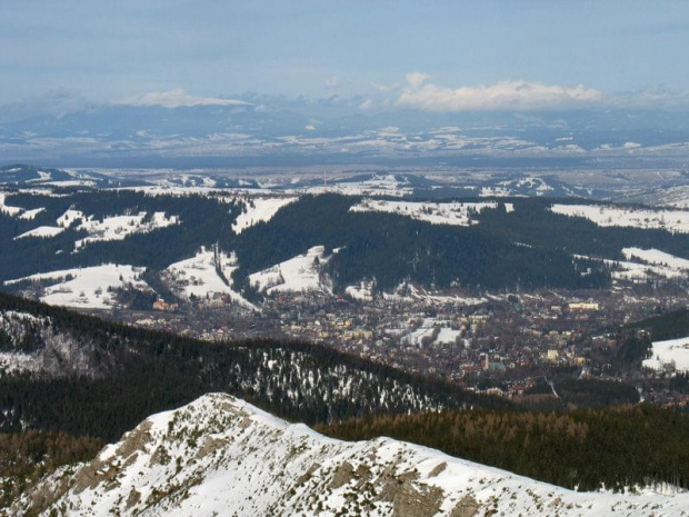 Zakopane z Babią w tle #góry #tatry #BabiaGóra