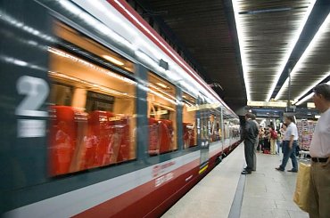 #ed74 #pesa #warszawa #DworzecCentralny