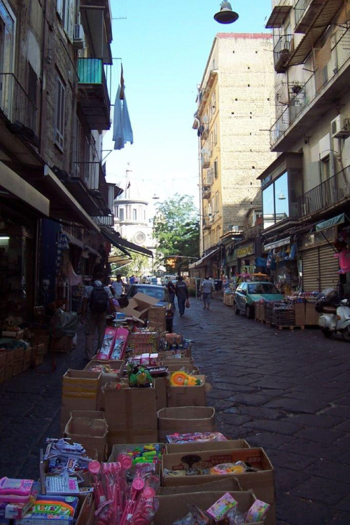 Typowy sklep -hurtownia #Neapol
