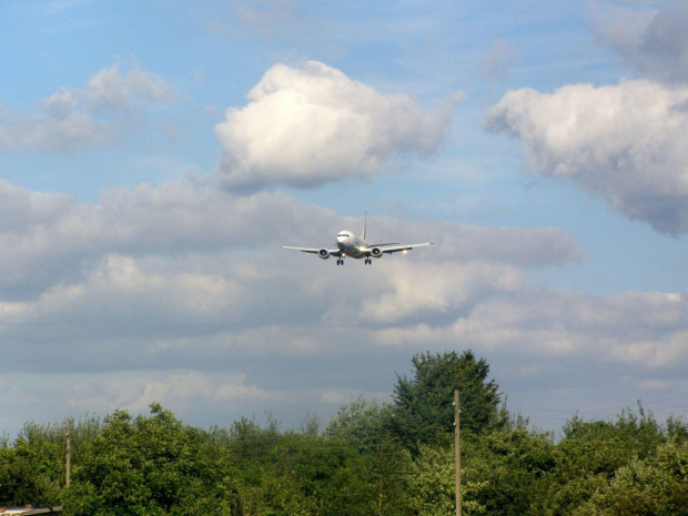 Lądujący Boeing 737