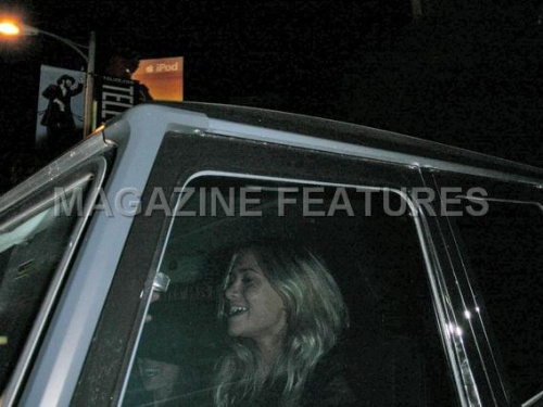 Ash leaving Chateau Marmont-paparazzi sierpień 2007