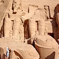 Abu Simbel. Świątynia Ramzesa ll. Południowe wrota Egiptu. 60 km za Zwrotnikiem Raka.