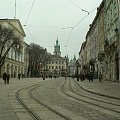 tory tramwajowe z boku rynku głównego... nadają pewnego klimatu...