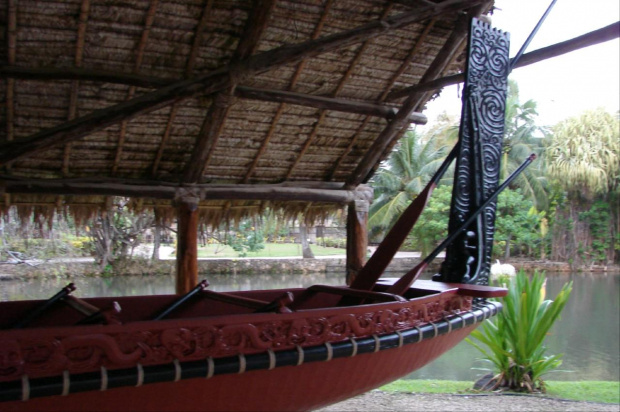 Centrum Kultury Polinezyjskiej - królewskie kanu #kultura #egzotyka #taniec #rośliny