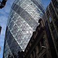 Swiss Re in London (Ogórek)
Sfotografować z bliska jest bardzo ciężko #LondynOgórekSwissRe