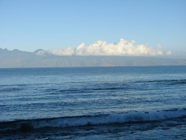 poranne przywitanie z oceanem #chmury #ocean #wulkan #droga #Maui #Hawaje #cmentarz