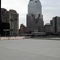 pozostalosci WTC. naprawde, to tylko plyta betonowa, dookola ogrodzenie..nikt tam nie moze wejsc. poza robotnikami.