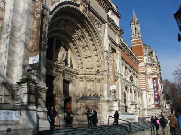 Victoria & Albert Museum