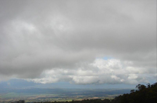 chmury gęstnieją, #Hawaje #Maui #wulkan