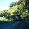 droga do Hana ma liczne zakręty, mosteczki i jest dosć wąska, kolas na nas leci a starch w gardle ścisnał, #wyspy #Maui #Hawaje #Hana